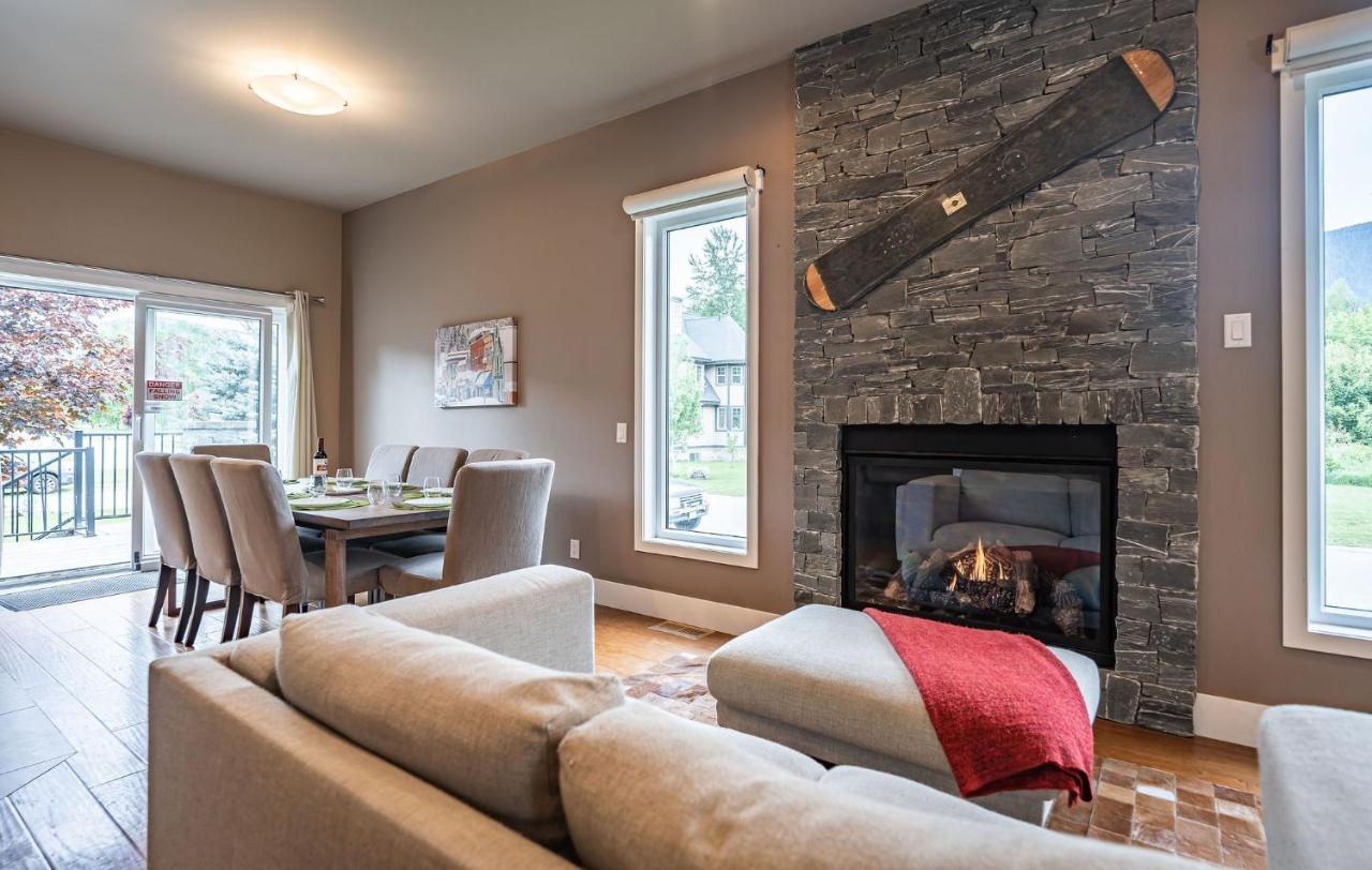 Aspen Lodge By Revelstoke Vacations Extérieur photo
